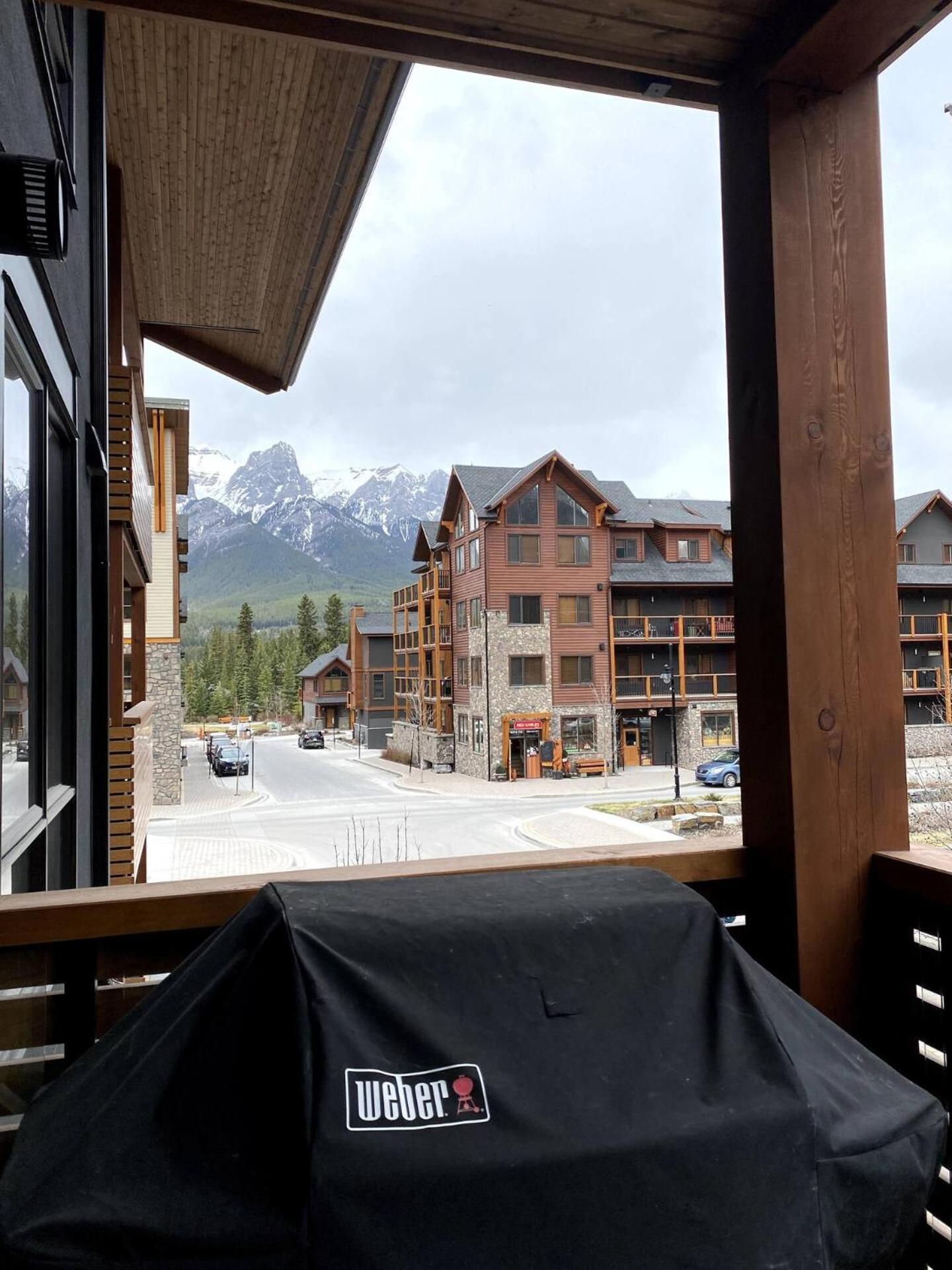 Luxury Unit In The Heart Of Canmore Eksteriør bilde