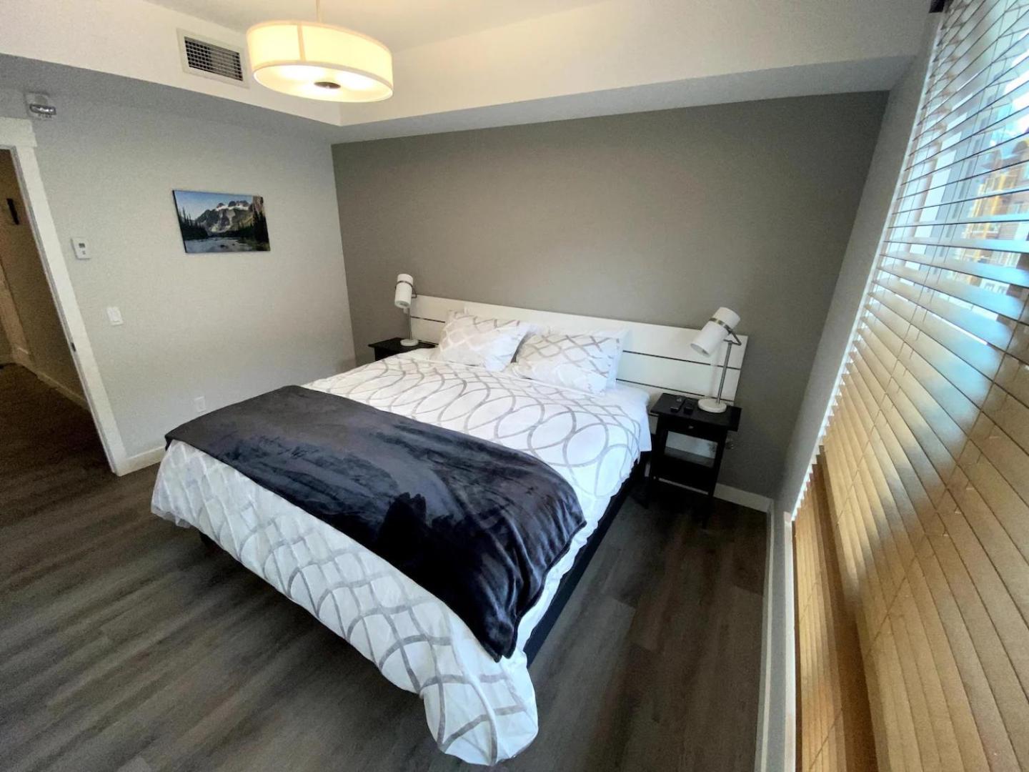 Luxury Unit In The Heart Of Canmore Eksteriør bilde